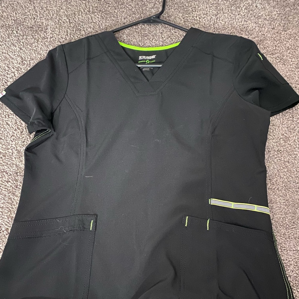 SCRUBSTAR black scrub set size small major flaws on pants